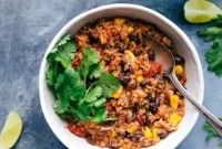 Slow Cooker Quinoa Chili