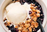 Irresistible Homemade Blueberry Cobbler