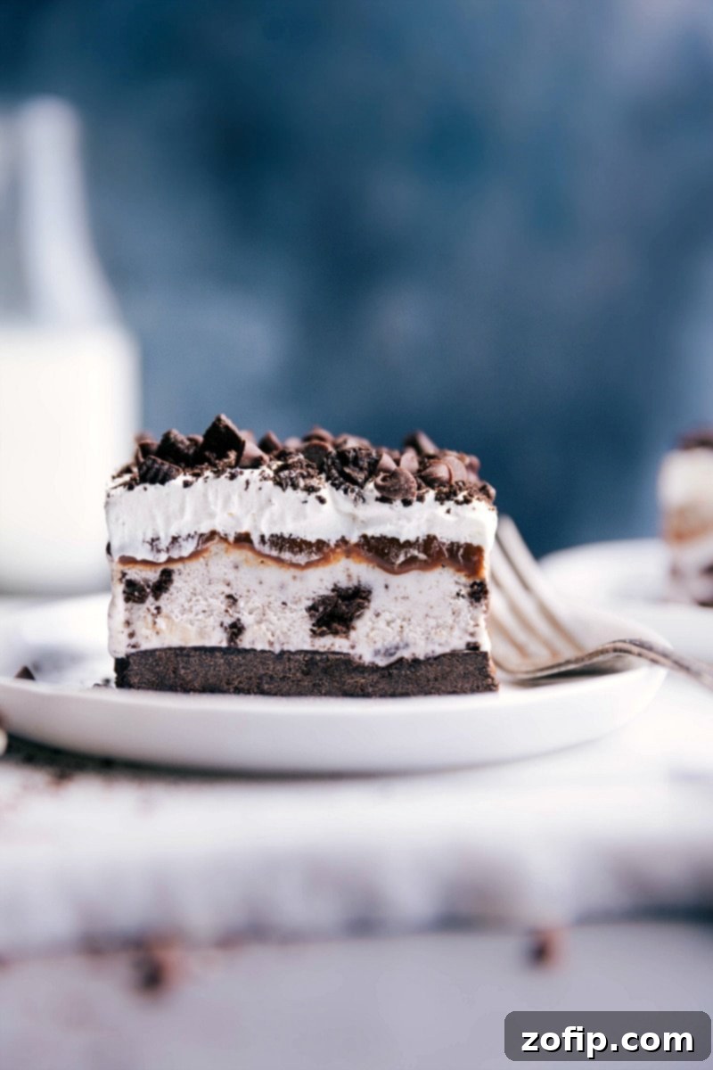 Ultimate Oreo Ice Cream Cake 1 featured 4150