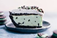 Mint Chocolate Grasshopper Pie