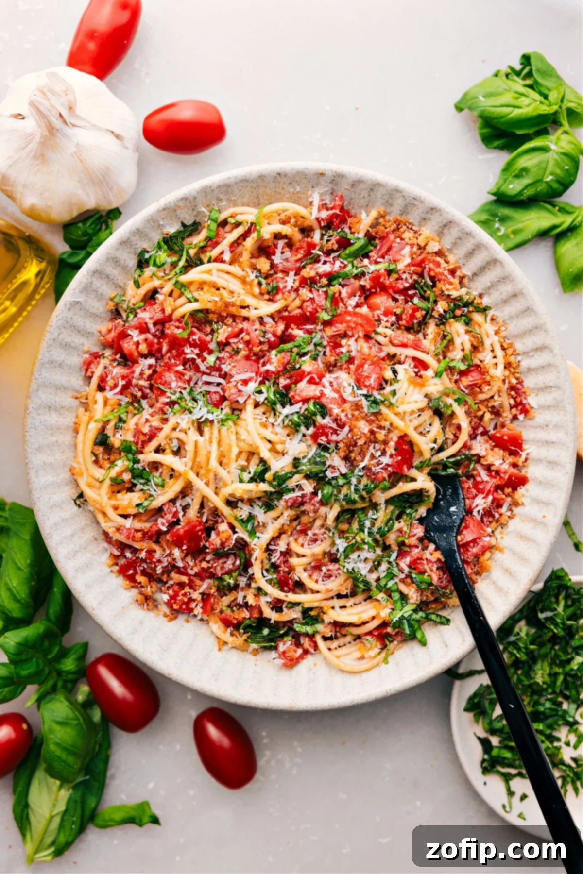 Fresh Tomato and Basil Bruschetta Pasta 1 featured 50653