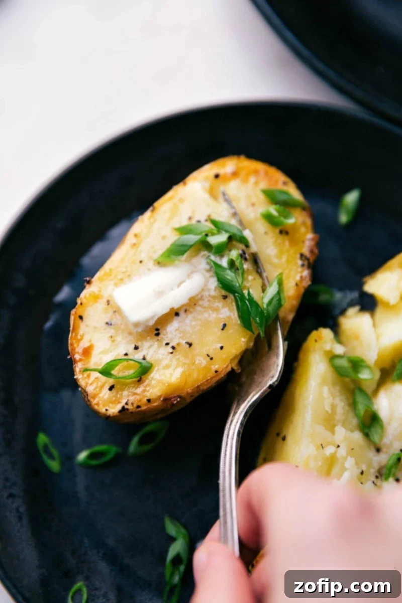 Perfect Fluffy Baked Potatoes 1 featured 63630