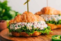 Decadent Jalapeño Popper Chicken Salad