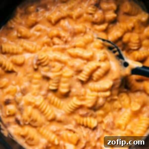 Delicious and cheesy BBQ Mac and Cheese recipe ready to be served.