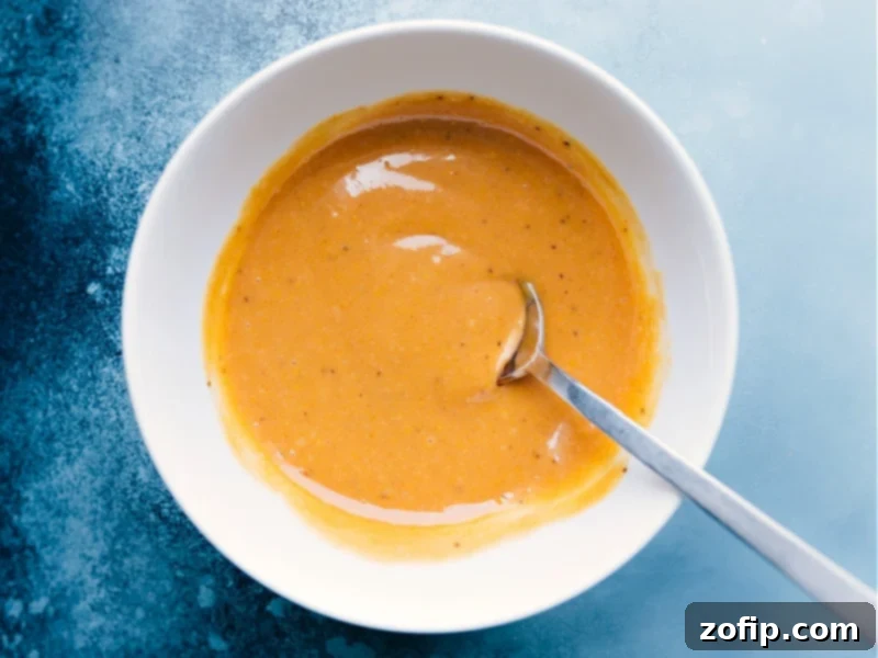 Image of the sauce all mixed together in a bowl