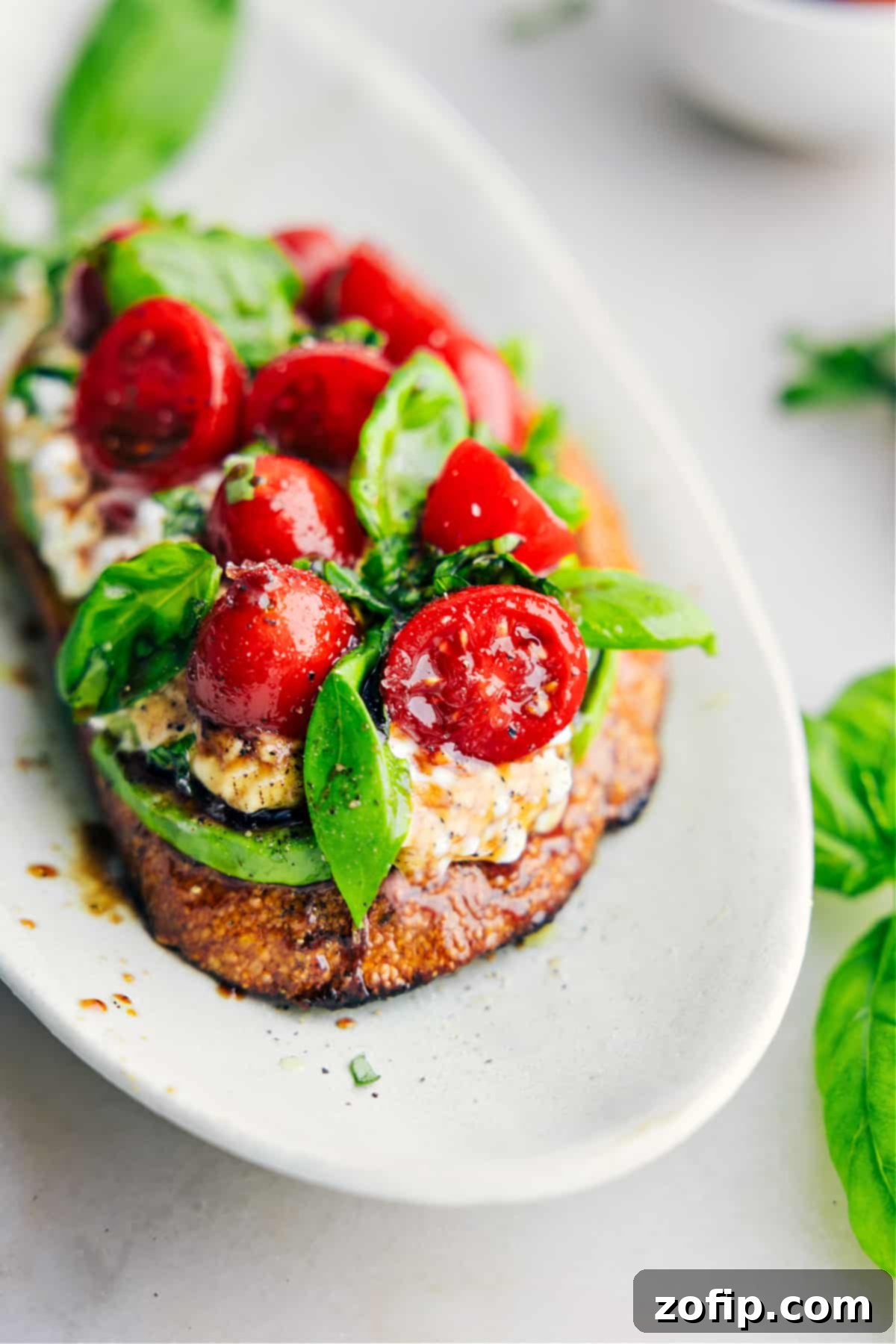 A beautifully presented cottage cheese toast, adorned with an array of fresh and colorful toppings, perfect for a high-protein lunch or breakfast.