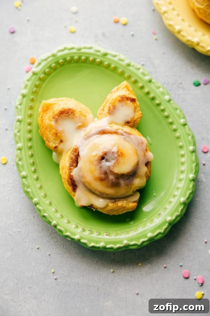 4 Easy Easter Treats 4 Adorable Easter Bunny Cinnamon Rolls, made from canned cinnamon rolls for a quick and easy holiday breakfast.