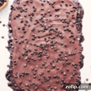 A delicious piece of Healthy Brownie Batter Bark.
